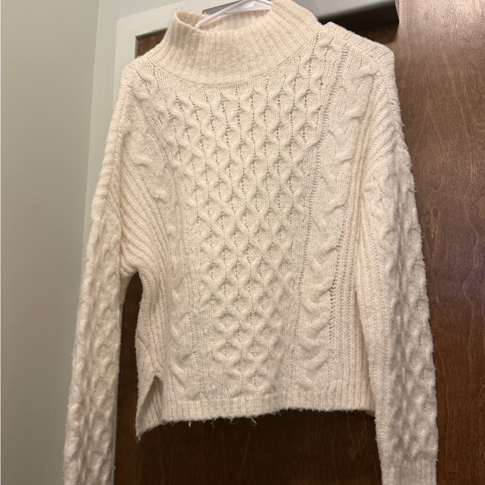 Abercrombie & Fitch Cream Turtleneck Sweater